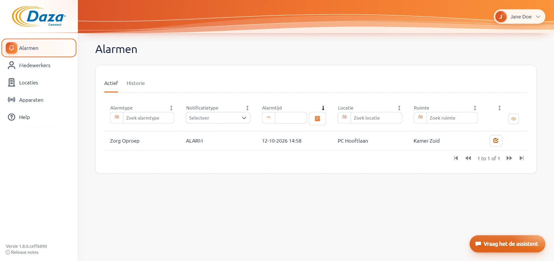 Daza Connect-webportaal: centraal alarmoverzicht met filters op type en locatie